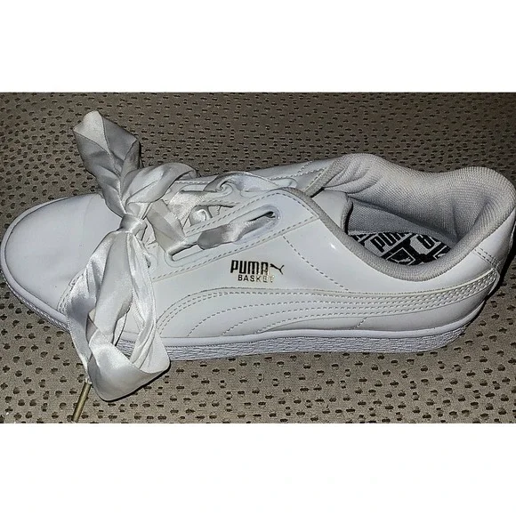 PUMA Basket Heart Patent White Woman's Sneakers Satin Ribbon Laces‎ Size 7.5 US - Picture 5 of 16